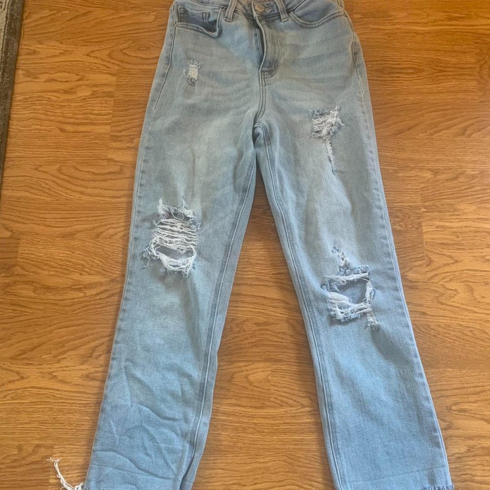 Light wash distressed mom jeans